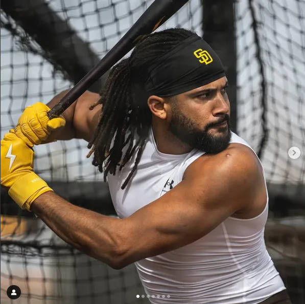 Fernando Tatis Jr.: El Fenómeno Dominicano que Revoluciona el Béisbol