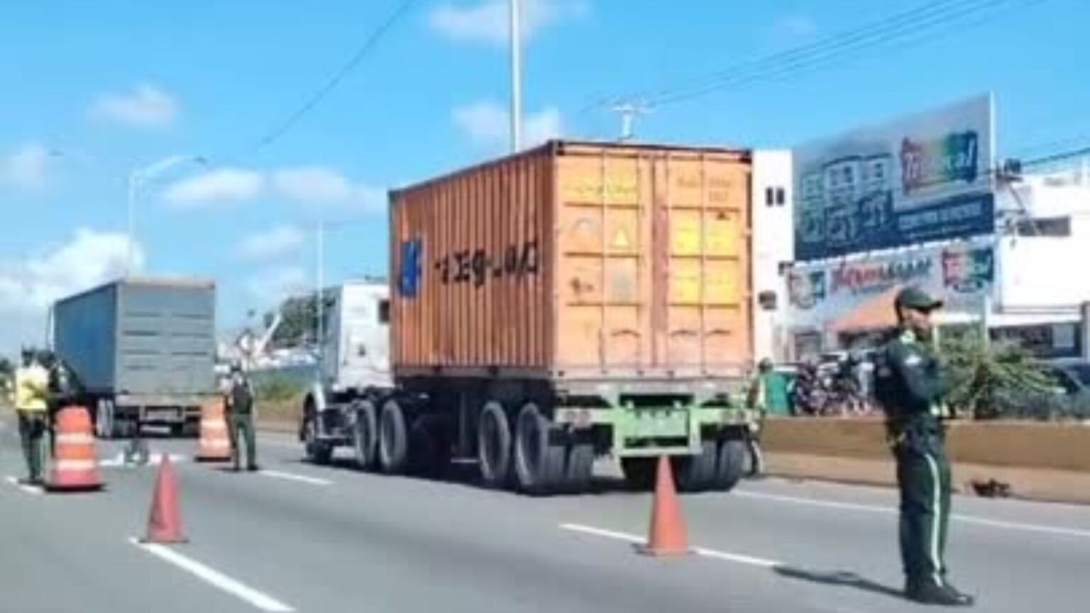 Accidente mortal en la Autopista Las Américas deja una víctima y provoca fuerte congestión vehicular